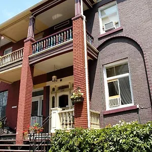 https://jade-blue-bb.hotels-in-montreal.org